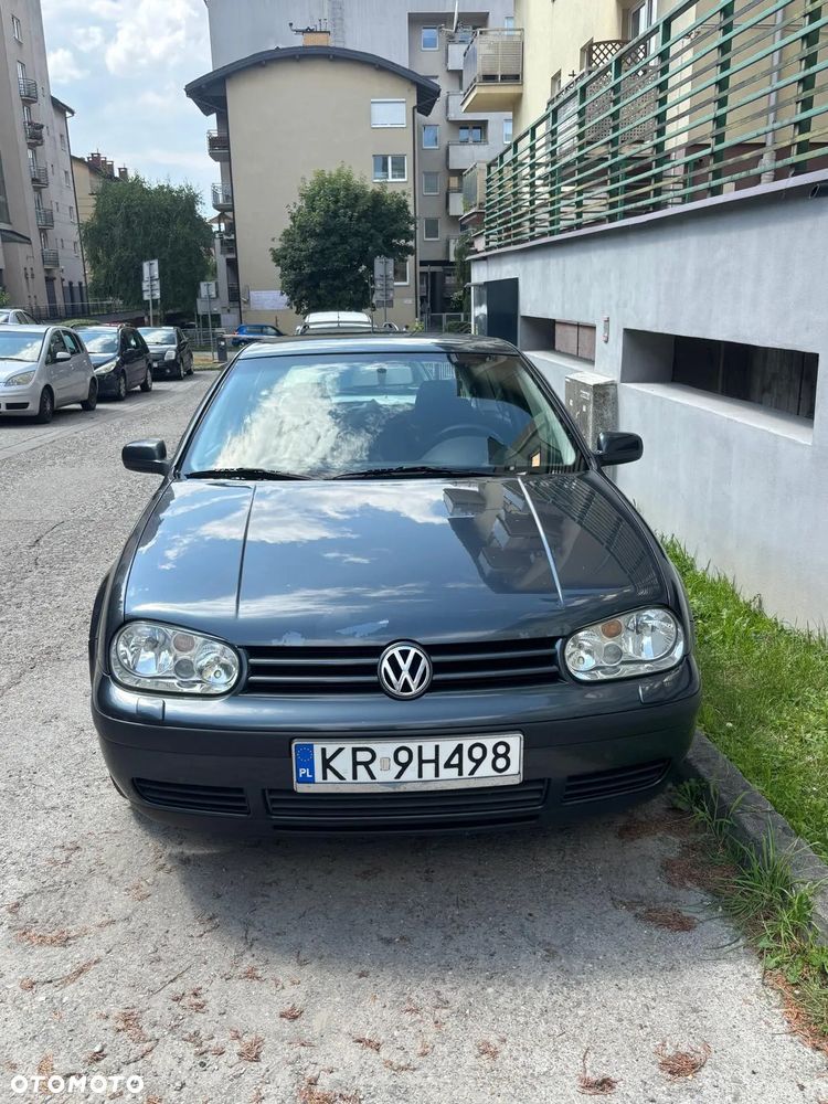 Volkswagen Golf 1.6 Comfortline - 5