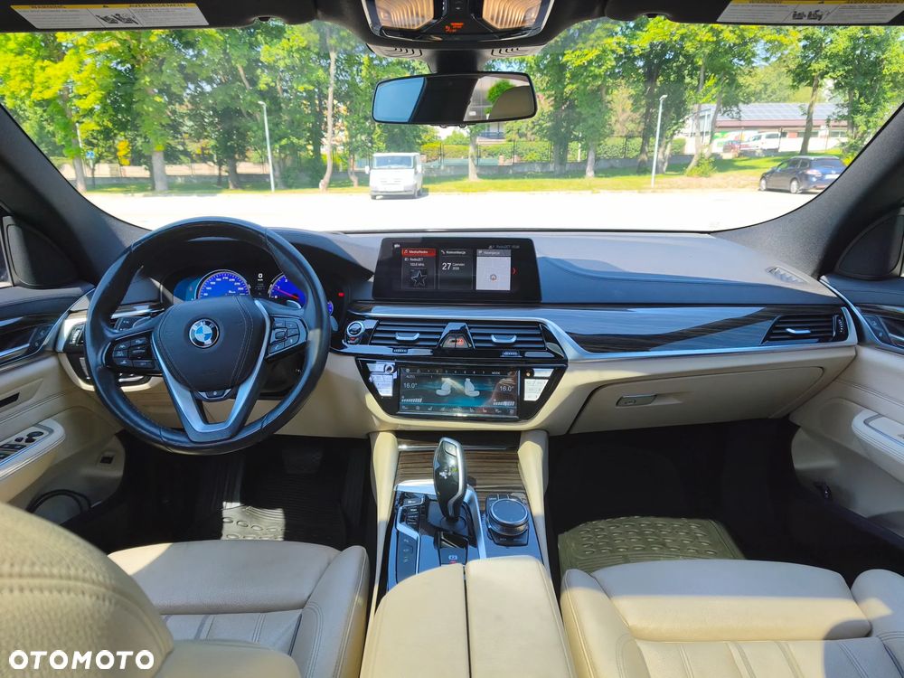 BMW 6GT 640i xDrive Sport Line - 26