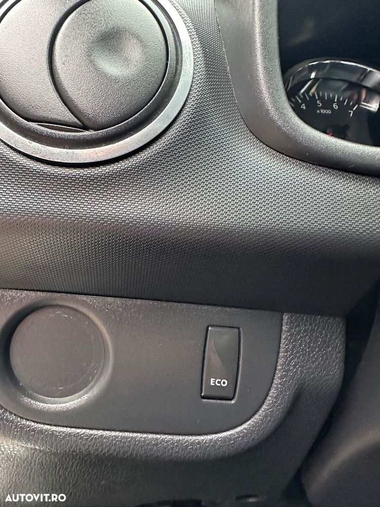 Dacia Logan 1.5 75CP Ambiance - 11