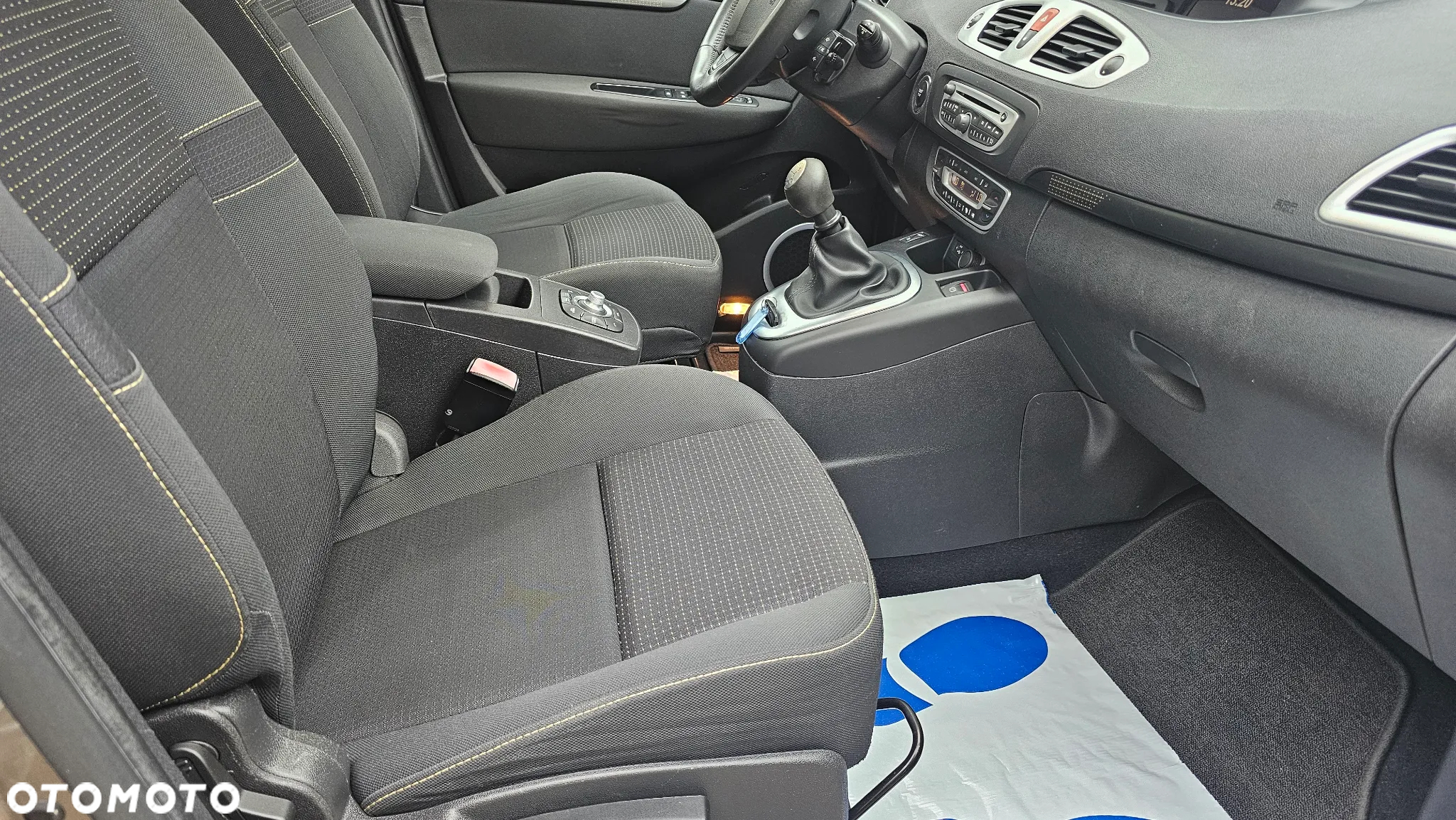 Renault Grand Scenic Gr 1.4 16V TCE Privilege - 16