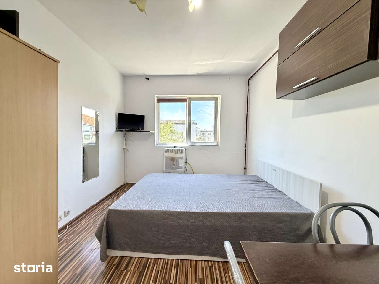 Garsoniera cu 1 camera, 15 mp utili, etaj 4 - Zona Lipovei — fotografia 3
