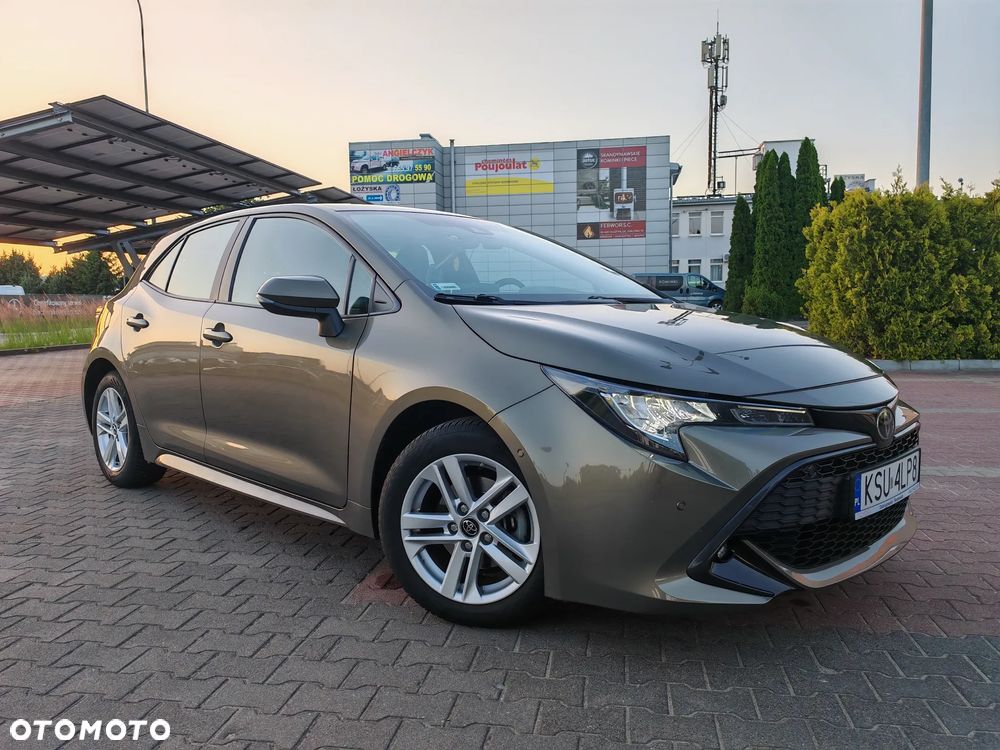 Toyota Corolla - 1