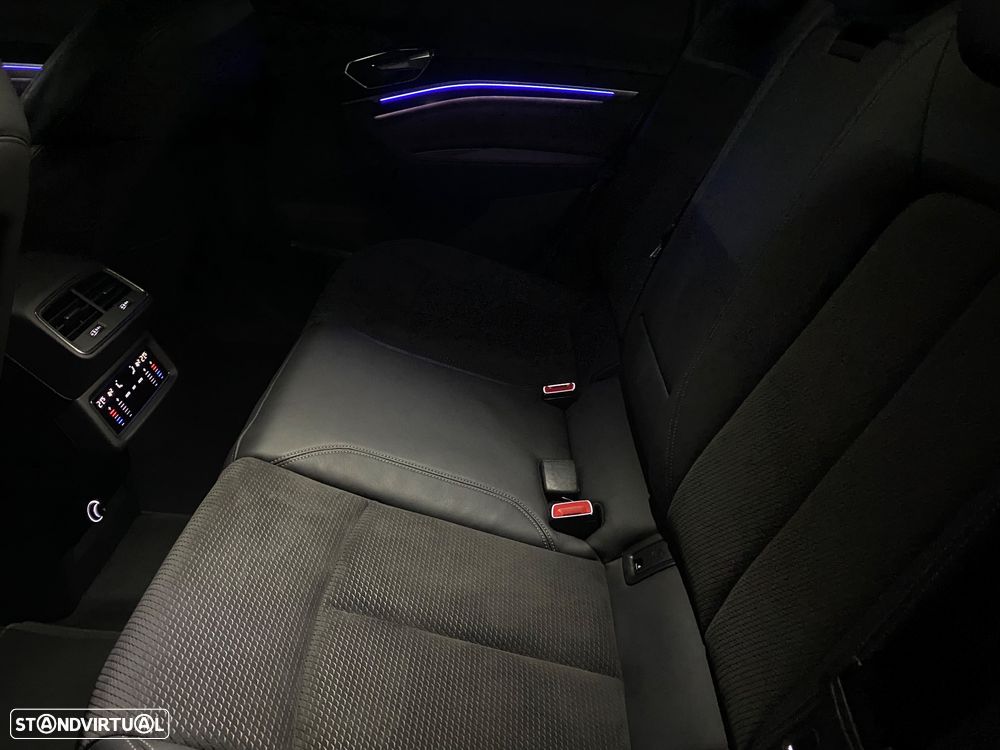 Audi e-tron 50 quattro S line - 24
