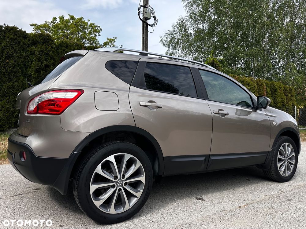 Nissan Qashqai 1.6 dCi 4 x 4 DPF Start/Stop tekna - 4