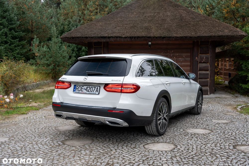 Mercedes-Benz Klasa E 220 d 4Matic 9G-TRONIC Avantgarde - 14