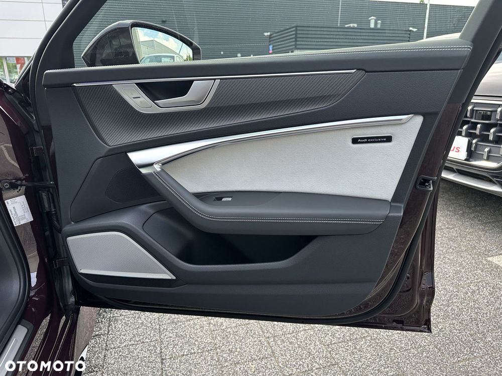 Audi RS6 Avant - 28