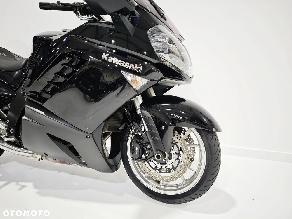 Kawasaki GTR - 6