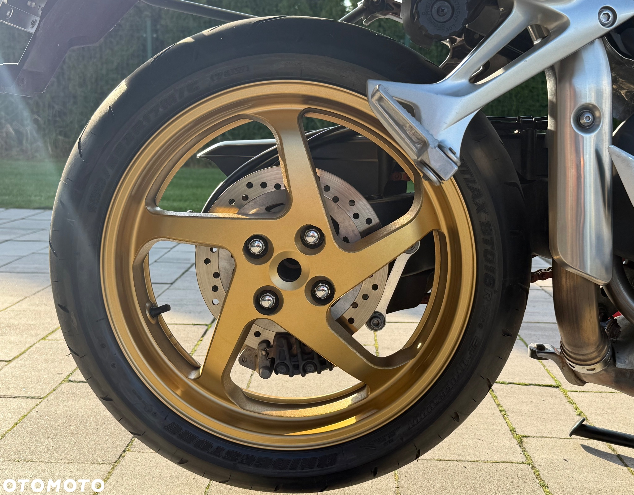 Honda VFR - 18