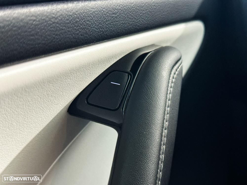 Tesla Model 3 Performance Dual Motor AWD - 44