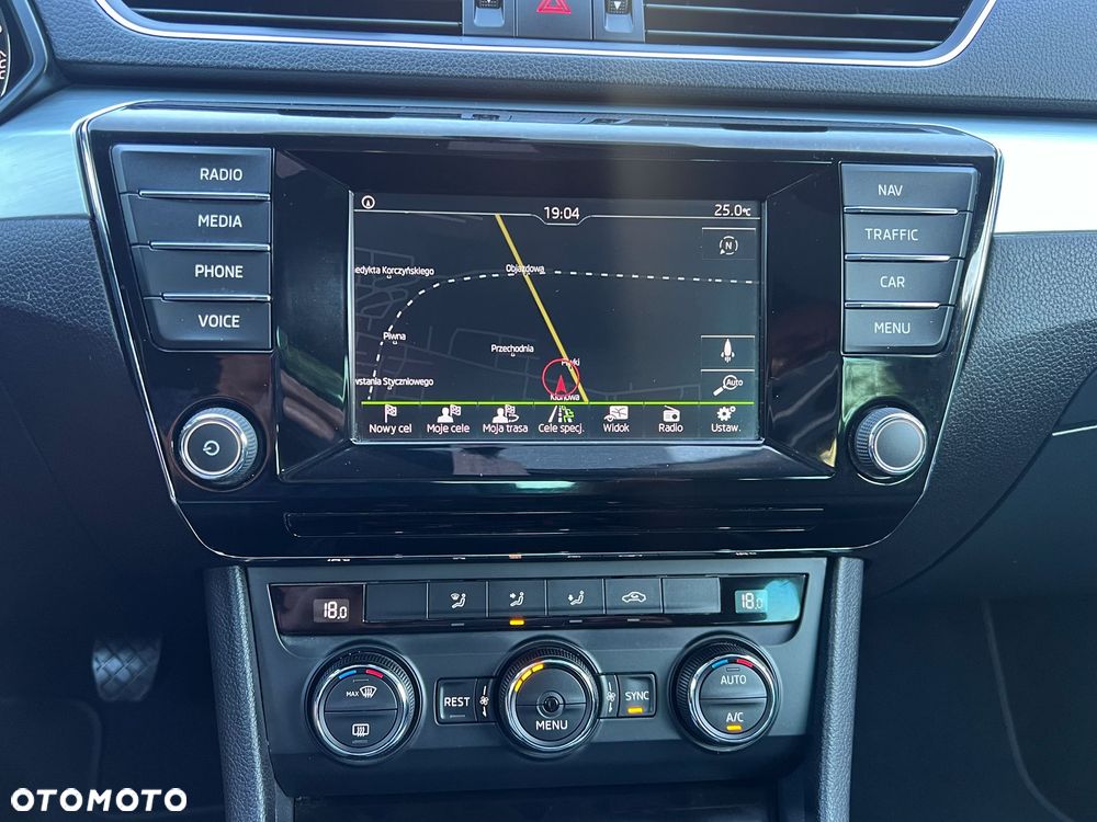Skoda Superb 1.6 TDI GreenLine - 19