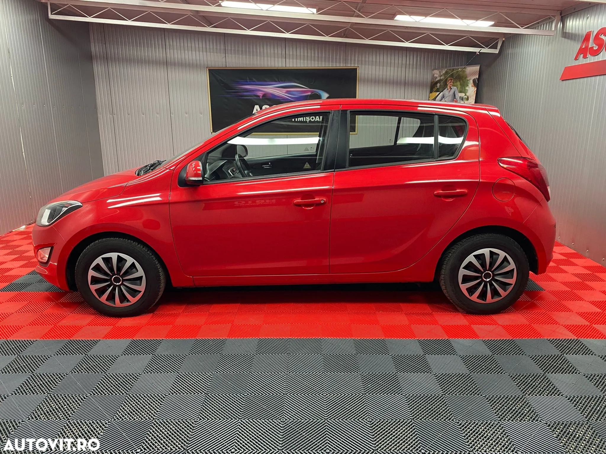 Hyundai i20 - 20