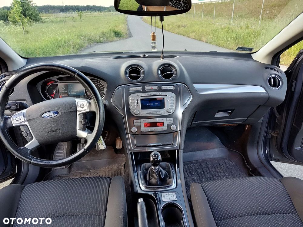 Ford Mondeo 2.0 TDCi Titanium - 16
