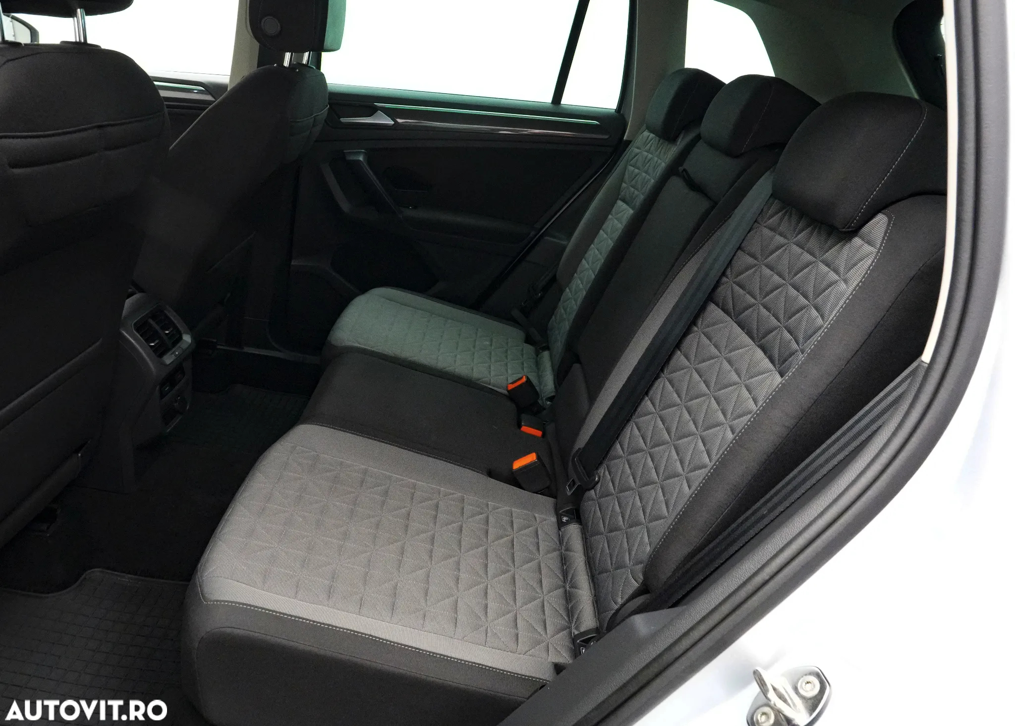 Volkswagen Tiguan 2.0 TDI SCR DSG 4Motion Life - 15