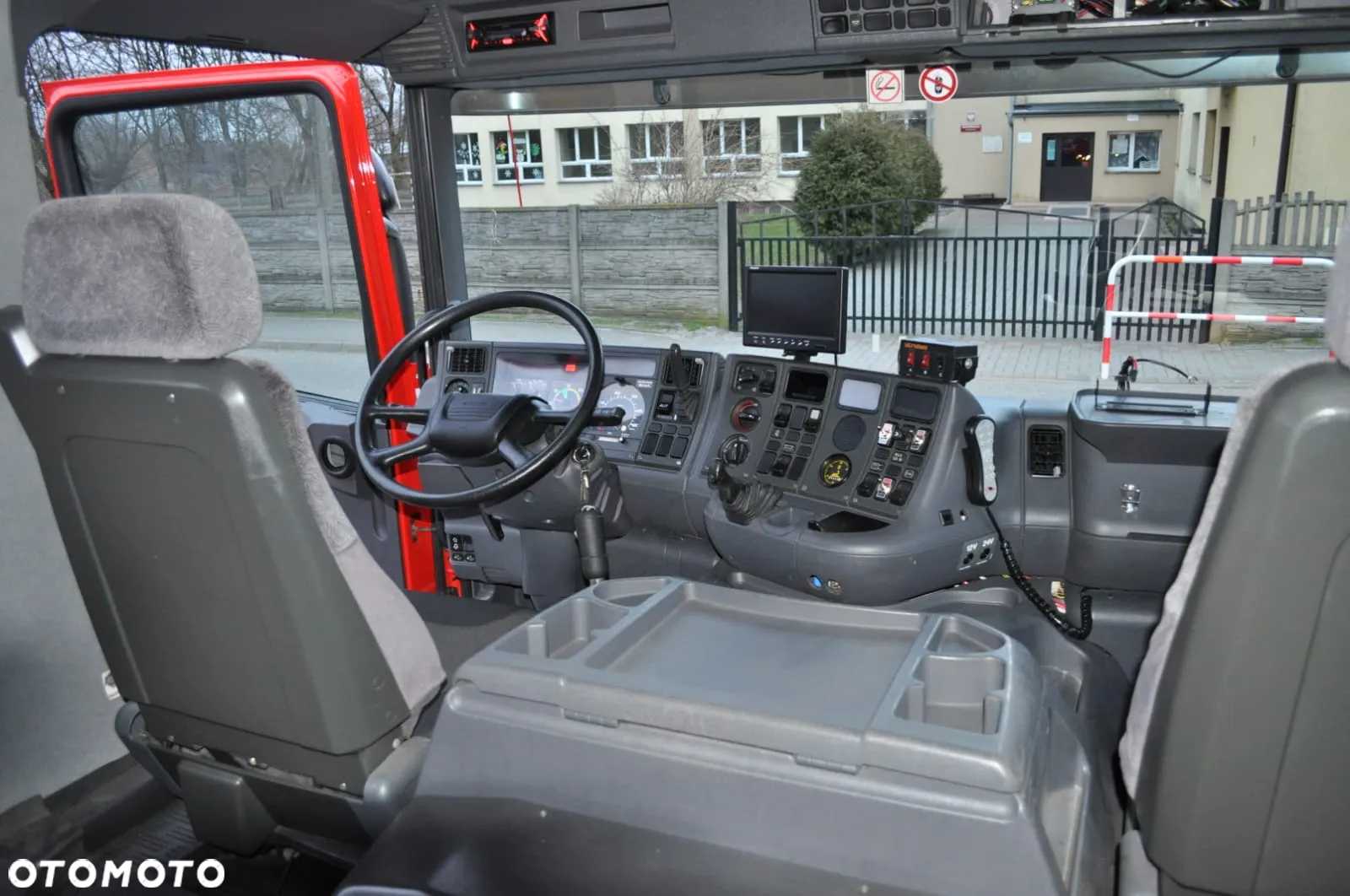Scania P 94 DB4X2NA 230 - 8