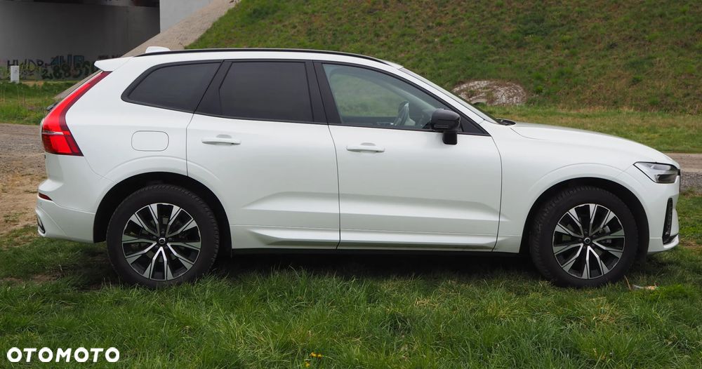 Volvo XC 60 B5 B AWD Plus Dark - 6