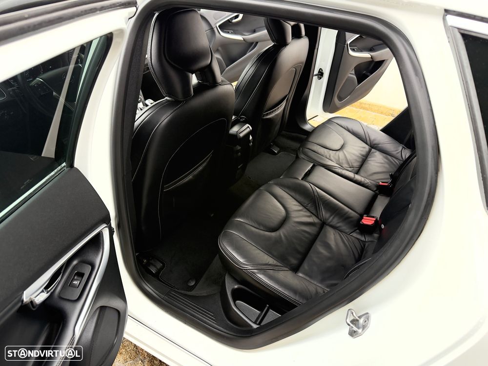 Volvo V40 D4 RDesign - 42