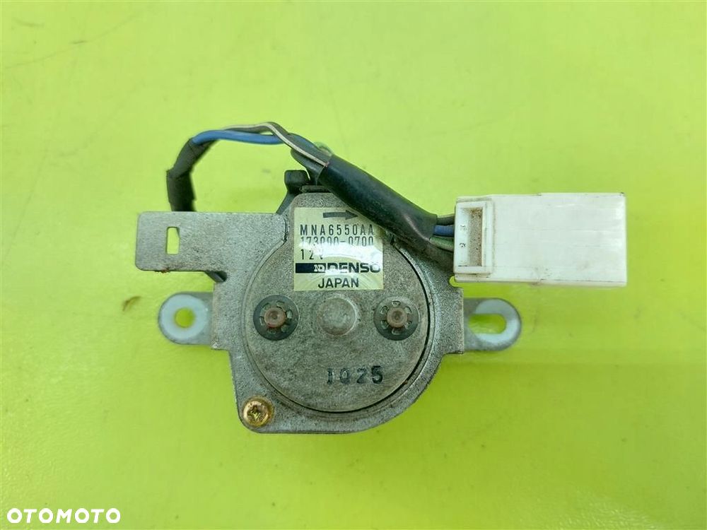 Czujnik temperatury powietrza Jaguar XJ X300 1994-1997 DENSO MNA6550AA - 1