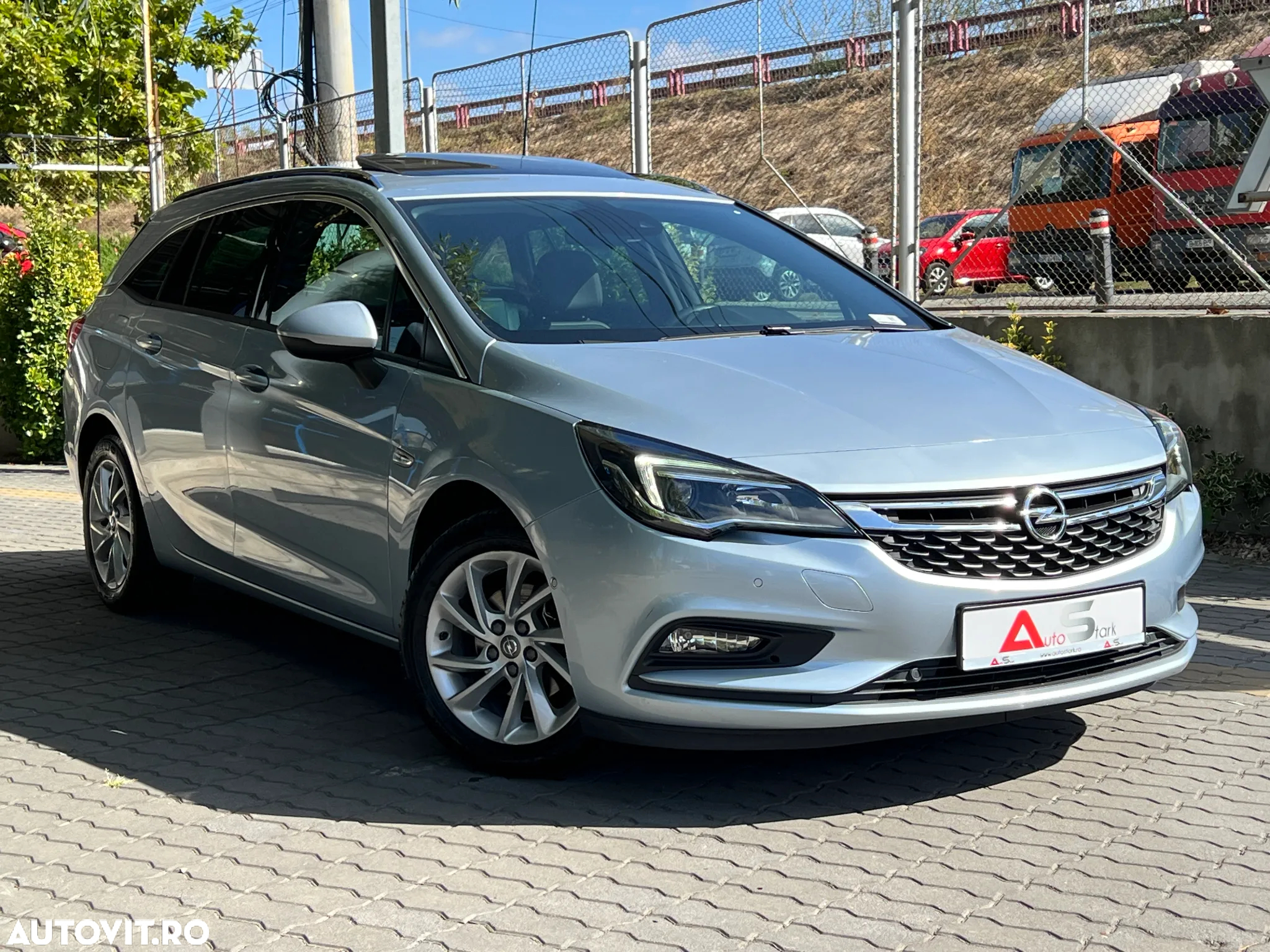 Opel Astra Sport Tourer 1.0 Turbo ECOTEC Start/Stop Innovation - 11