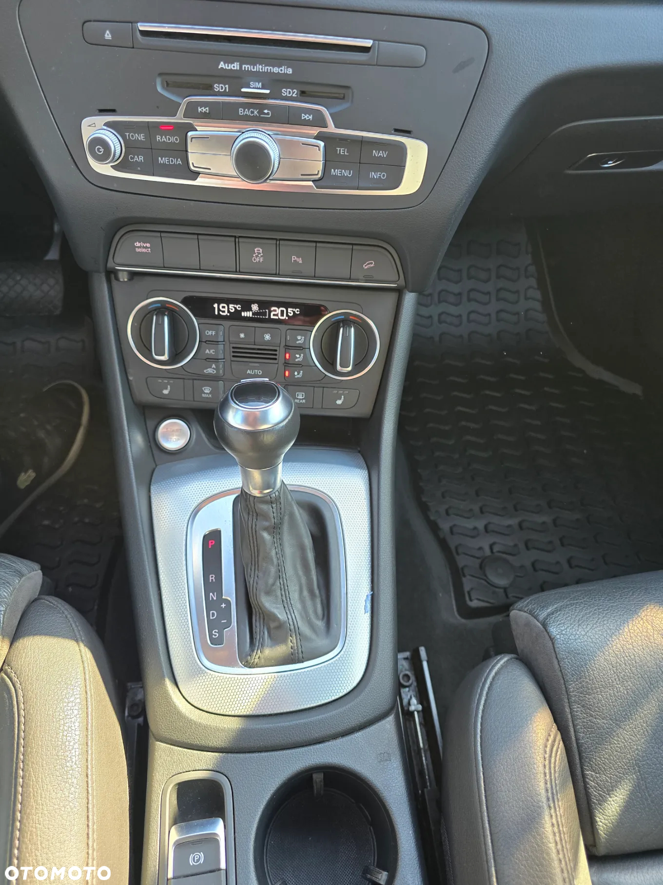 Audi Q3 2.0 TFSI quattro S tronic - 25