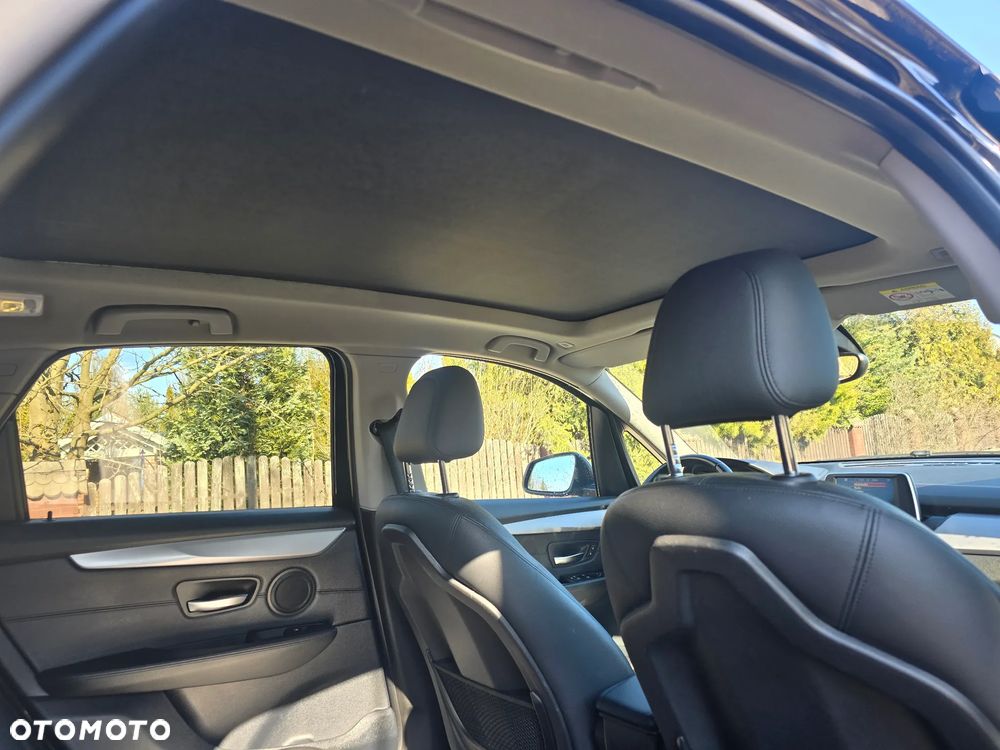 BMW Seria 2 218d Sport-Aut Advantage - 11
