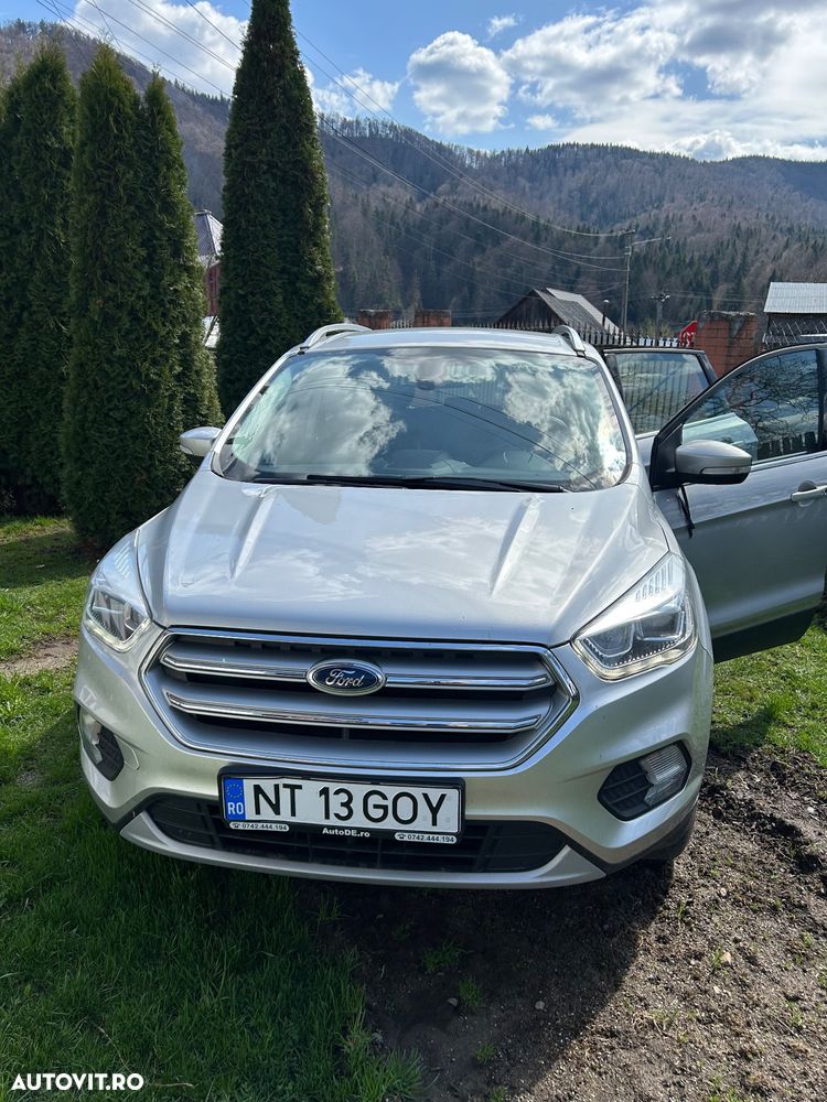 Ford Kuga - 1