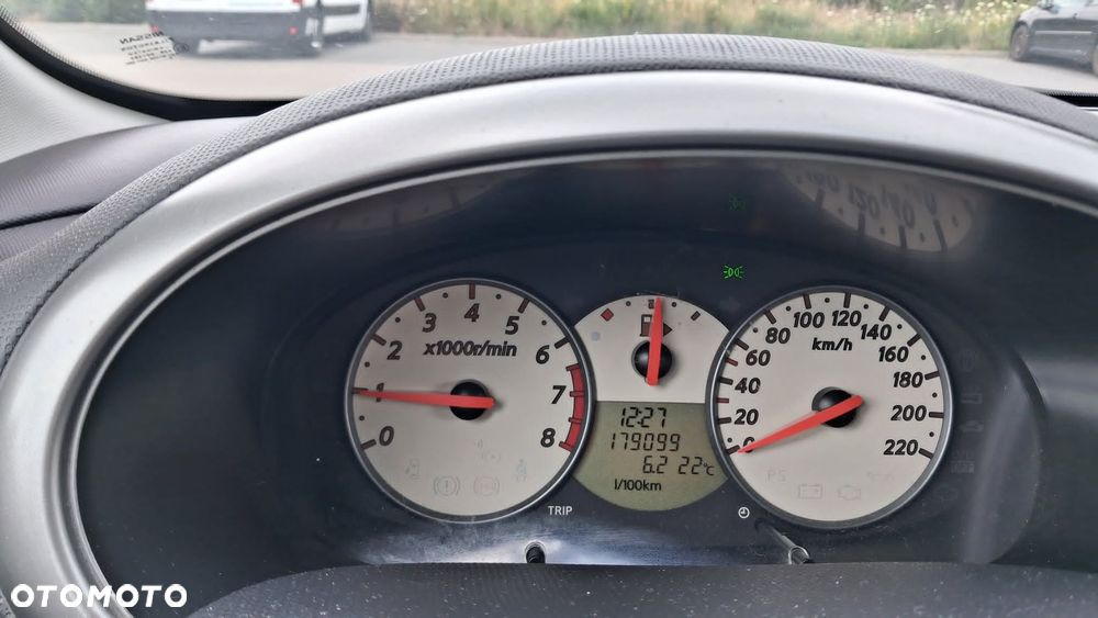 Nissan Micra 1.2 edition 25 Jahre - 8