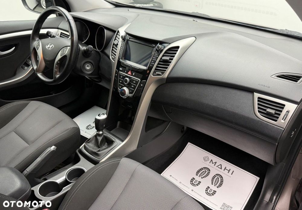 Hyundai i30 1.6 CRDI Trend - 18