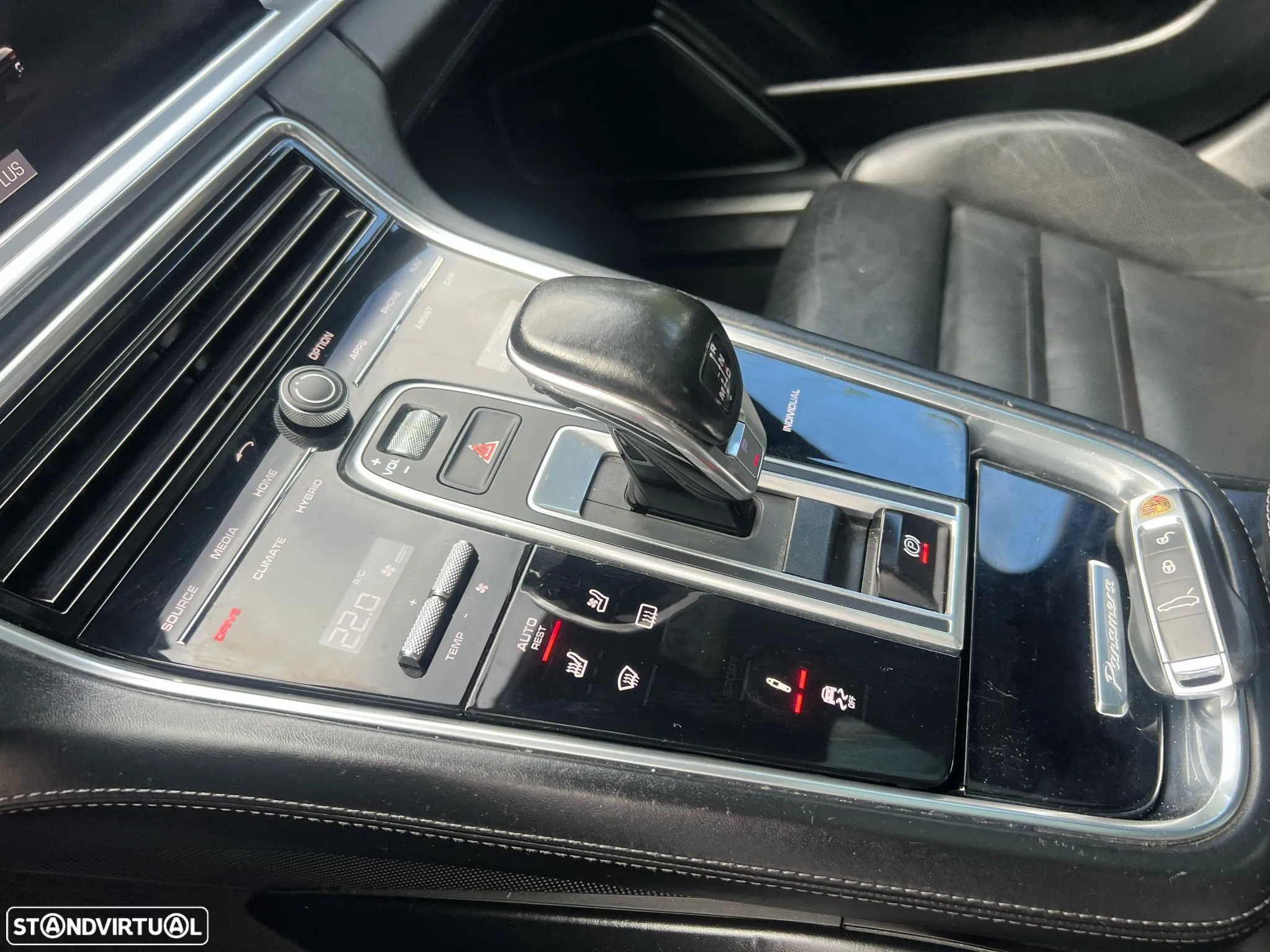 Porsche Panamera 4 E-Hybrid Executive - 19