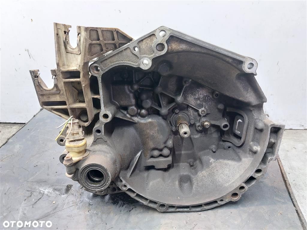 Skrzynia biegów Manualna Peugeot 307  I 1.4 73KM 2001-2005 5 BIEGÓW - 1