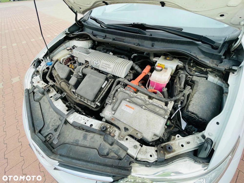 Toyota Auris 1.8 HSD Luna - 29