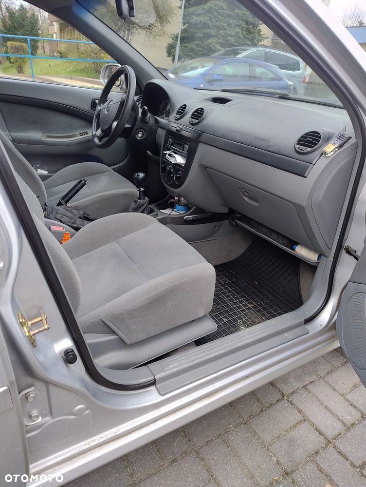 Chevrolet Lacetti 1.6 SE / Star - 8