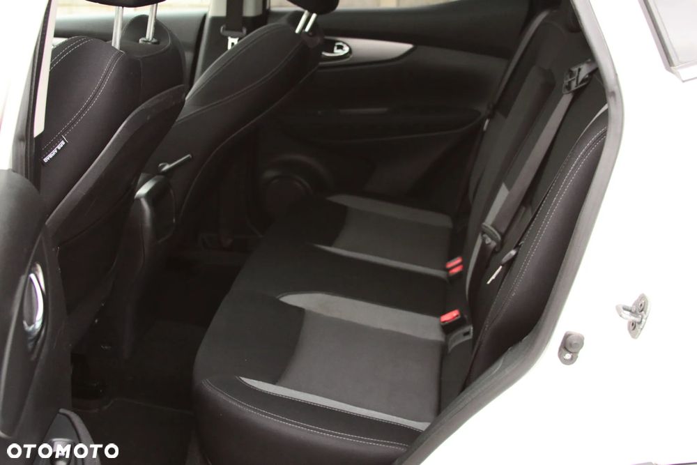 Nissan Qashqai 1.6 DIG-T 360 - 19