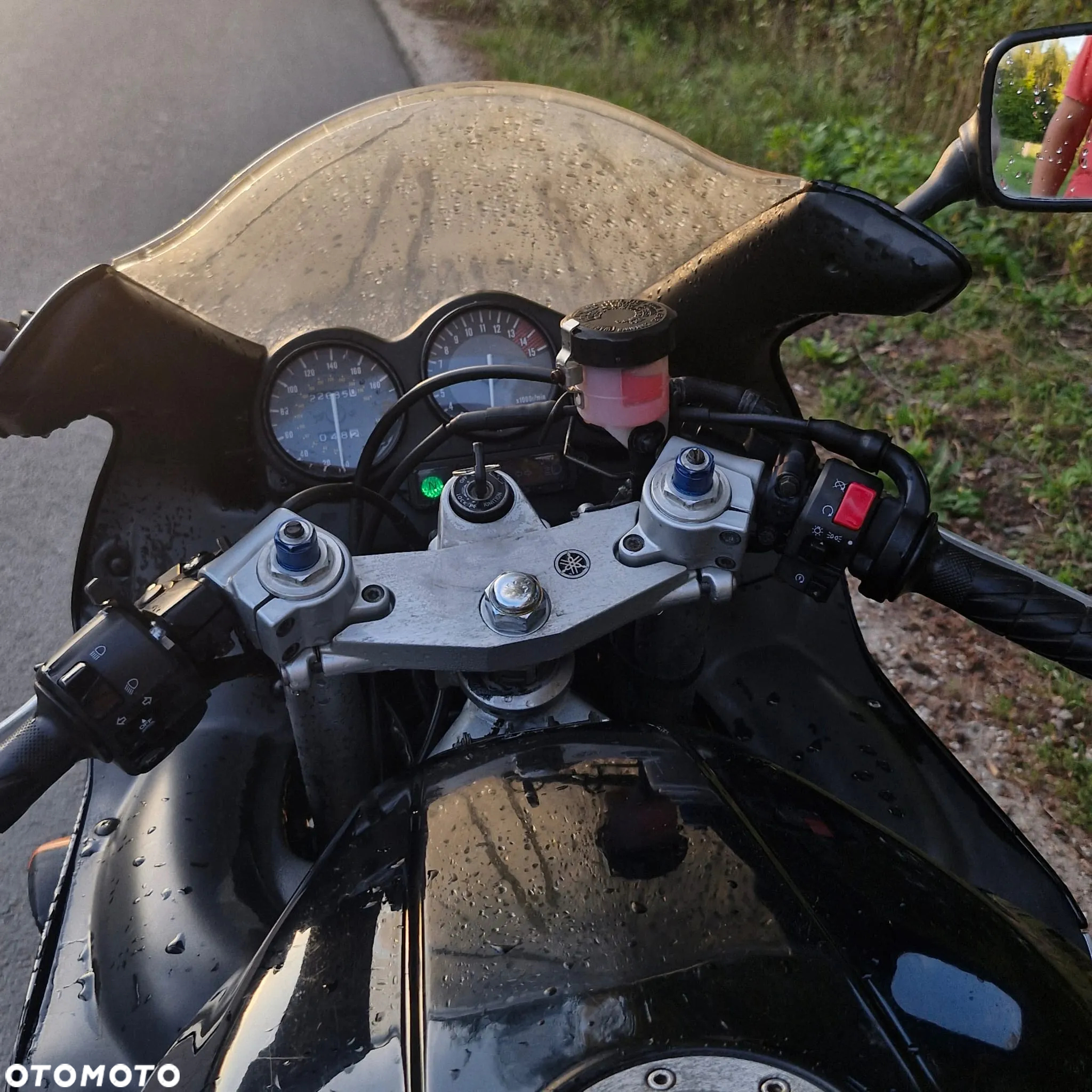Yamaha YZF - 5