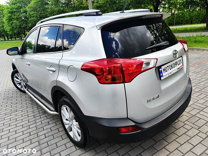 Toyota RAV4 - 8
