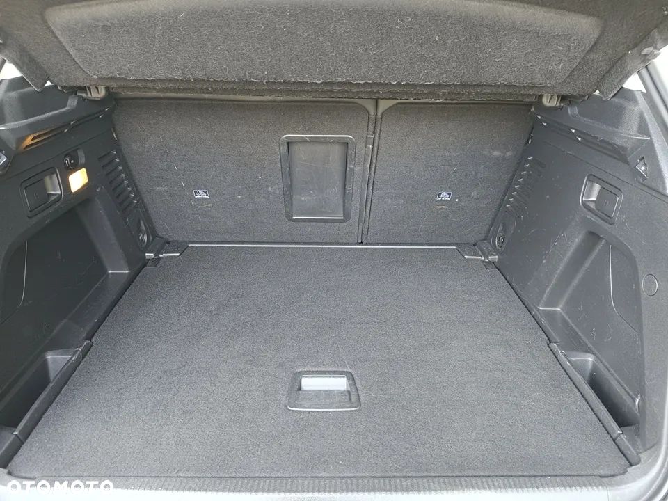 Peugeot 3008 1.5 BlueHDi Allure S&S EAT8 - 28