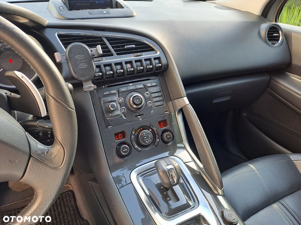 Peugeot 3008 Hybrid4 - 20