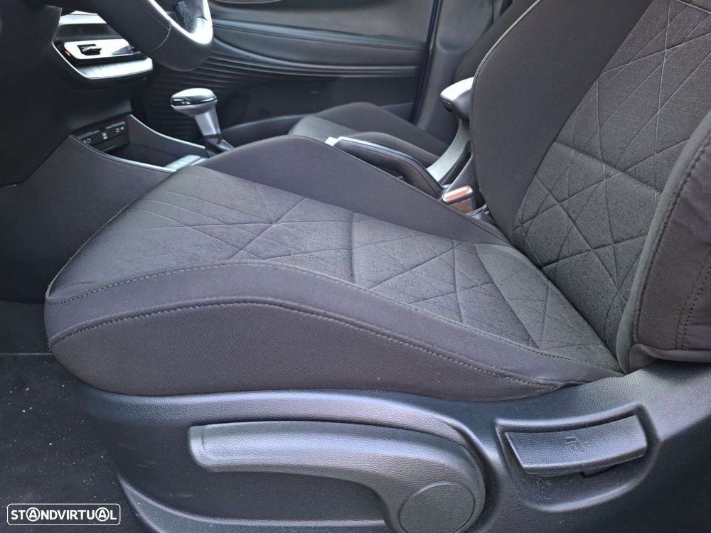 Hyundai Bayon 1.0 T-GDI Premium (TT) DCT - 17