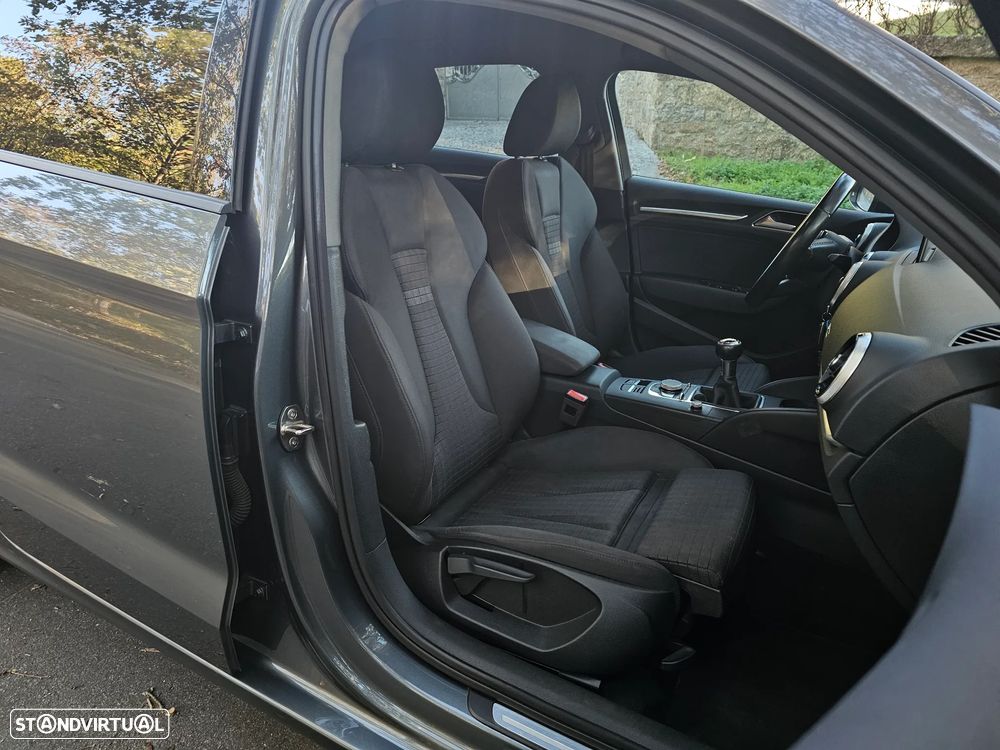 Audi A3 Limousine 1.6 TDI S-line - 12
