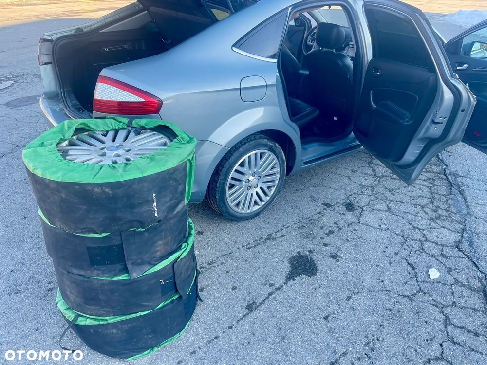 Ford Mondeo 2.0 TDCi Ghia - 22