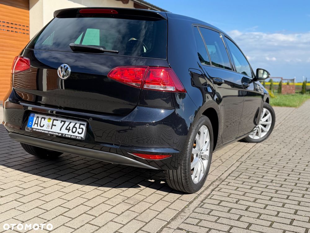 Volkswagen Golf - 8