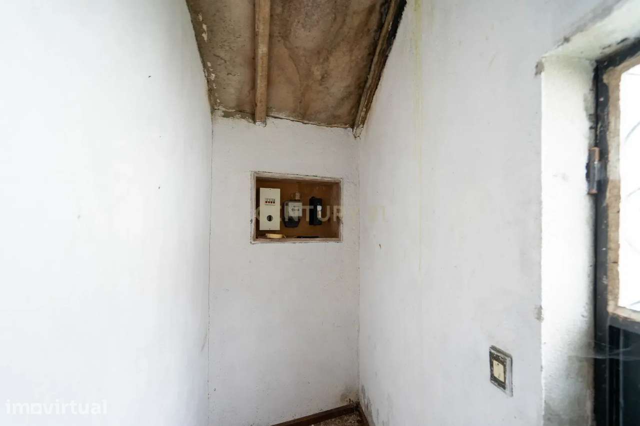 Casa para Recuperar em Góis, Coimbra - 5 Quartos e 2 WC - Grande imagem: 4/22