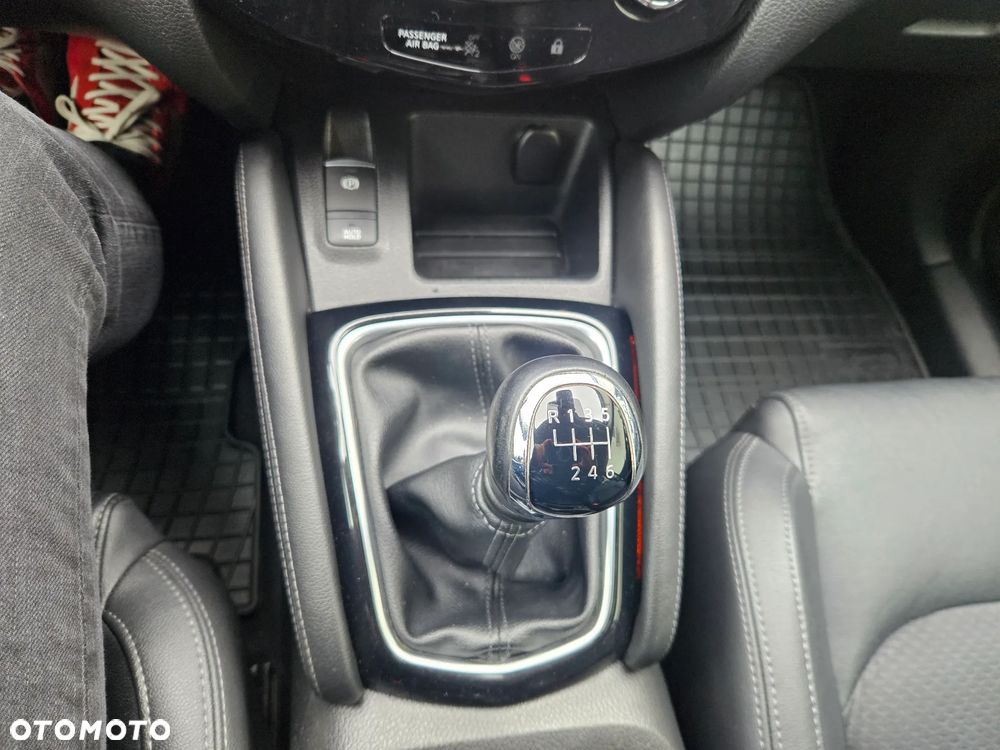Nissan Qashqai 1.3 DIG-T Tekna - 26