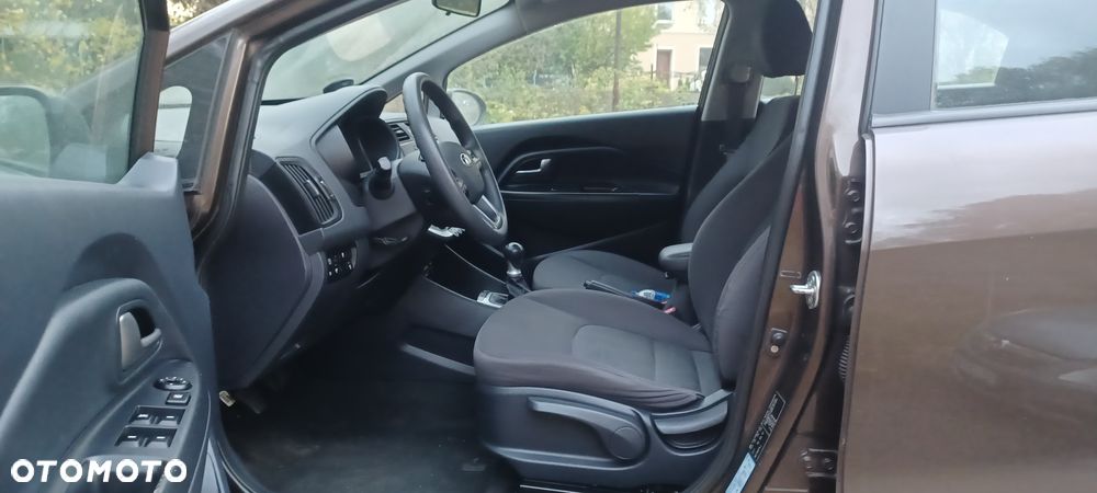 Kia Rio 1.2 Business Line - 7