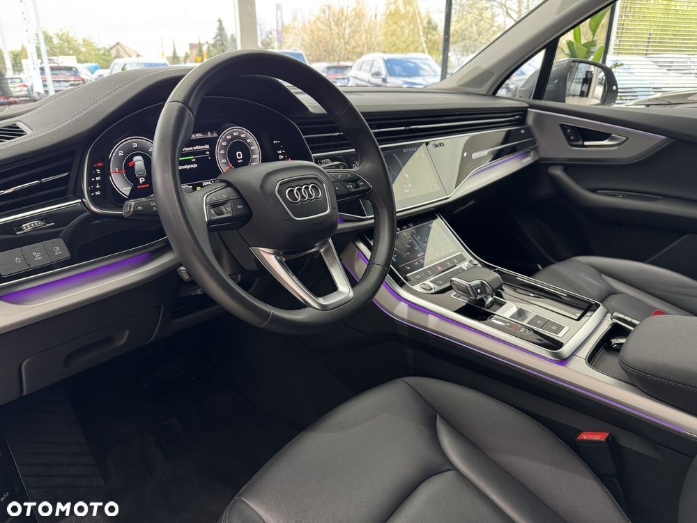 Audi Q7 - 8
