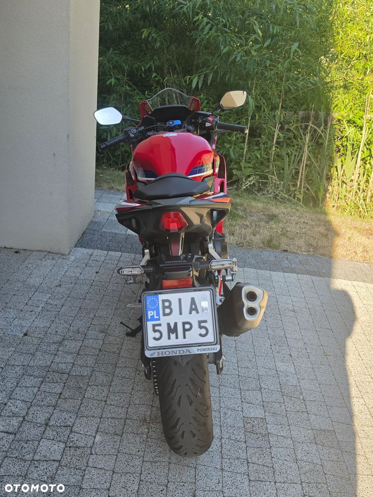 Honda CBR - 3