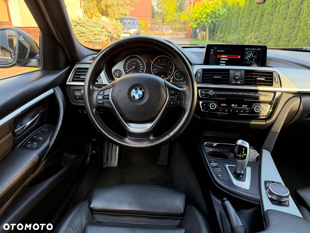 BMW Seria 3 320d Efficient Dynamics Edition Sport Line - 31