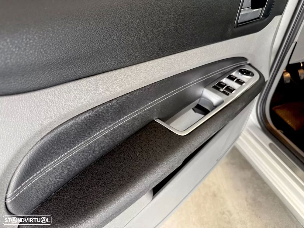 Ford Focus 1.6 TDCi Titanium - 32