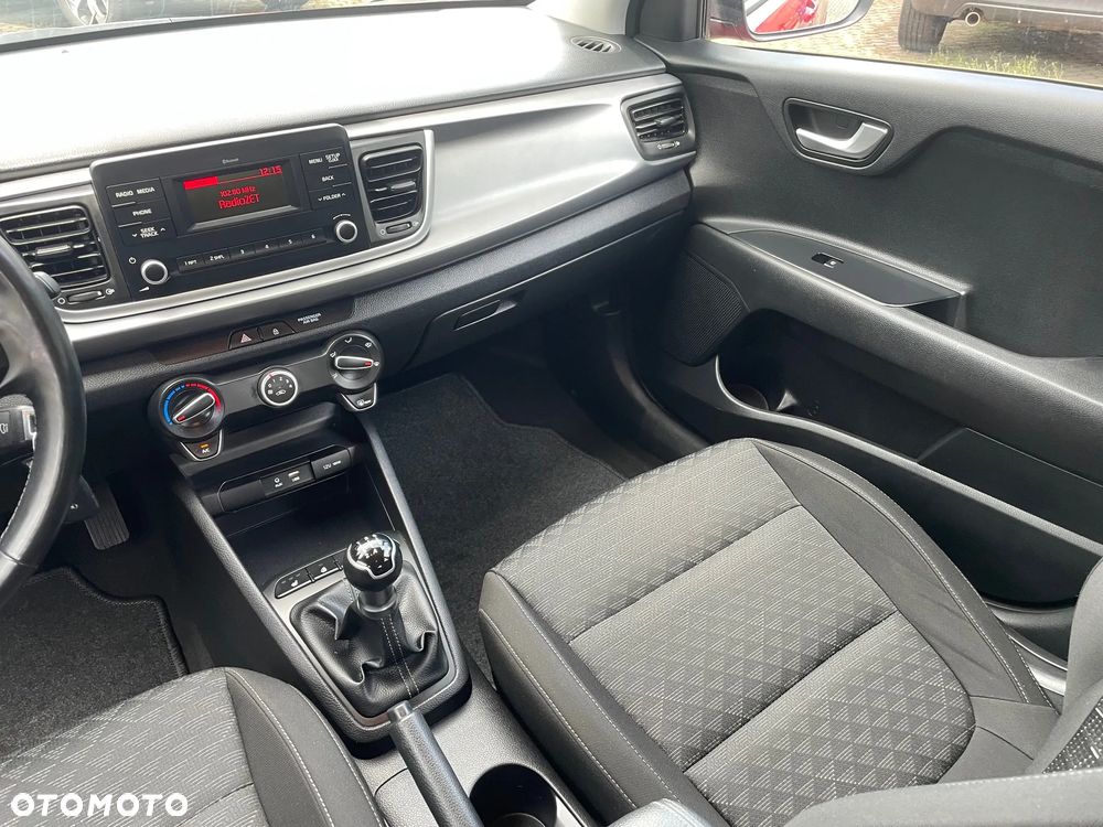 Kia Rio 1.2 M - 11