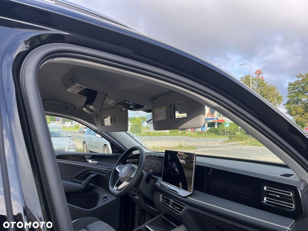 Volkswagen Tiguan 2.0 TSI 4Mot Elegance DSG - 35