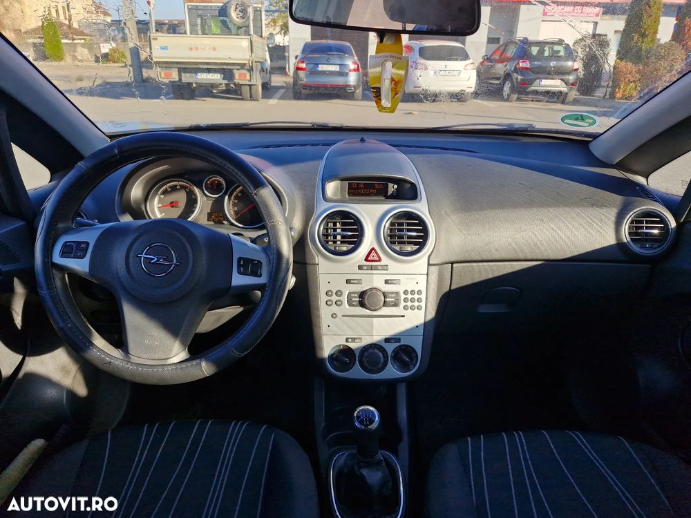 Opel Corsa 1.2 16V - 5